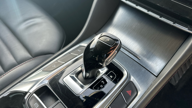 MG HS 1.5 T-GDI PHEV Trophy 5dr Auto Hatchback